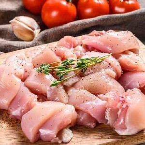 লেয়ার/কক মুরগির মাংস 2kg±50g (320 tk kg)