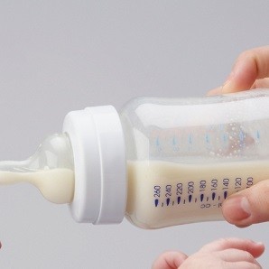 HURRIES Baby Feeder (150ml)